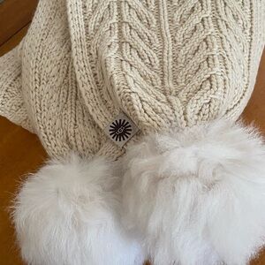 Ugg cable knit scarf with shearling sheepskin pom poms